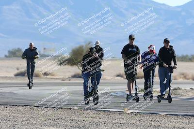 media/Dec-04-2025-Racers Edge (Thu) [[5ebc9f124d]]/1-Track Walk/